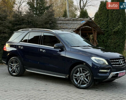 Синій Мерседес М-Клас, об'ємом двигуна 2.99 л та пробігом 242 тис. км за 21799 $, фото 2 на Automoto.ua