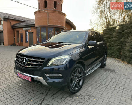 Синій Мерседес М-Клас, об'ємом двигуна 2.99 л та пробігом 242 тис. км за 21799 $, фото 6 на Automoto.ua