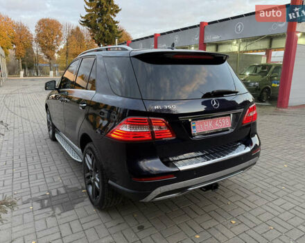 Синій Мерседес М-Клас, об'ємом двигуна 2.99 л та пробігом 242 тис. км за 21799 $, фото 9 на Automoto.ua