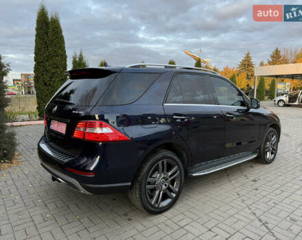 Синій Мерседес М-Клас, об'ємом двигуна 2.99 л та пробігом 242 тис. км за 21799 $, фото 11 на Automoto.ua