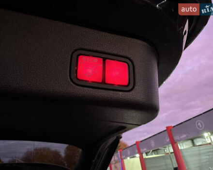 Синій Мерседес М-Клас, об'ємом двигуна 2.99 л та пробігом 242 тис. км за 21799 $, фото 59 на Automoto.ua