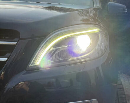 Синій Мерседес М-Клас, об'ємом двигуна 2.99 л та пробігом 242 тис. км за 21799 $, фото 17 на Automoto.ua