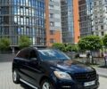 Синий Мерседес М-Класс, объемом двигателя 3.5 л и пробегом 150 тыс. км за 19500 $, фото 12 на Automoto.ua