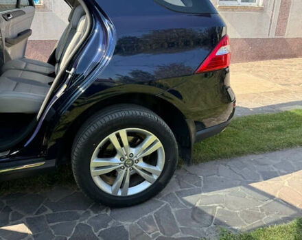 Синий Мерседес М-Класс, объемом двигателя 2.99 л и пробегом 269 тыс. км за 24500 $, фото 9 на Automoto.ua