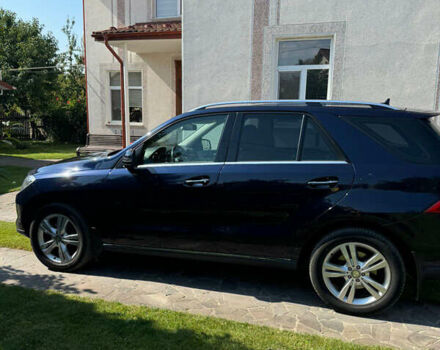 Синий Мерседес М-Класс, объемом двигателя 2.99 л и пробегом 269 тыс. км за 24500 $, фото 2 на Automoto.ua