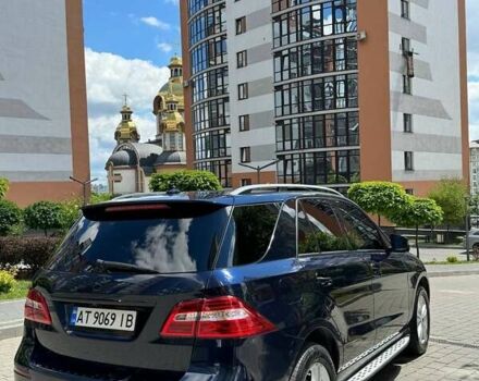 Синий Мерседес М-Класс, объемом двигателя 3.5 л и пробегом 150 тыс. км за 19500 $, фото 8 на Automoto.ua