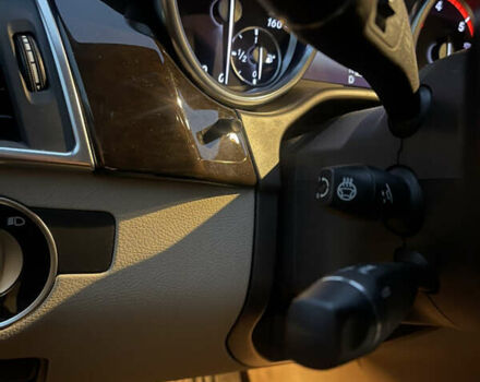 Синий Мерседес М-Класс, объемом двигателя 2.14 л и пробегом 147 тыс. км за 22500 $, фото 12 на Automoto.ua