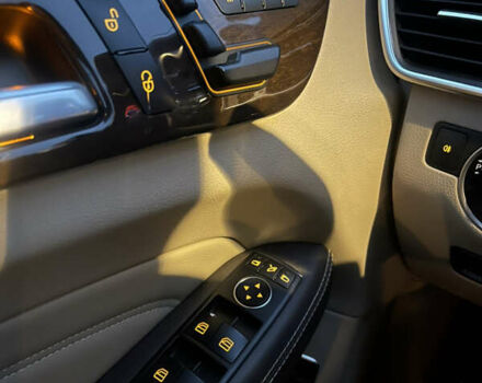 Синий Мерседес М-Класс, объемом двигателя 2.14 л и пробегом 147 тыс. км за 22500 $, фото 10 на Automoto.ua