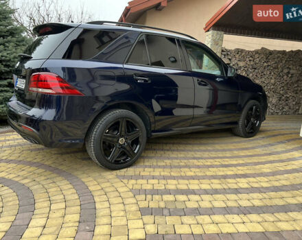 Синий Мерседес М-Класс, объемом двигателя 2.14 л и пробегом 130 тыс. км за 24700 $, фото 3 на Automoto.ua