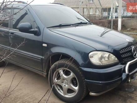 Мерседес М-Клас 1999 у Березовке на Automoto.ua Синій Мерседес М-Клас, об'ємом двигуна 3.2 л та пробігом 365 тис. км за 6400 $, фото 1 на Automoto.ua