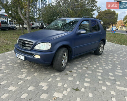 Синій Мерседес М-Клас, об'ємом двигуна 4 л та пробігом 370 тис. км за 5200 $, фото 1 на Automoto.ua