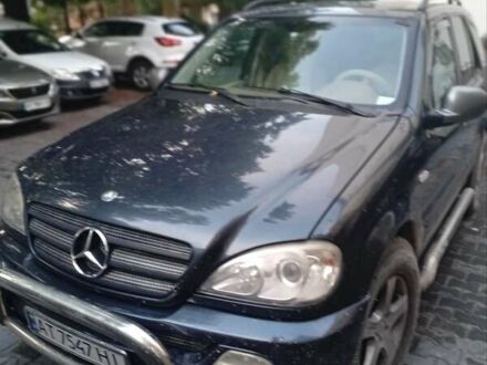 Мерседес М-Класс 2001 в Ивано-Франковске на Automoto.ua Синий Мерседес М-Класс, объемом двигателя 2.69 л и пробегом 300 тыс. км за 8500 $, фото 1 на Automoto.ua