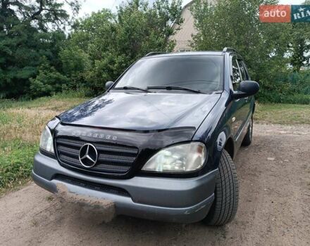 Синій Мерседес М-Клас, об'ємом двигуна 2.7 л та пробігом 340 тис. км за 4600 $, фото 1 на Automoto.ua