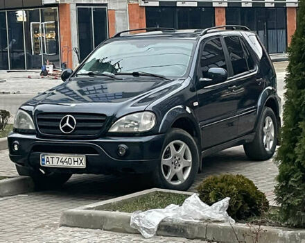 Синій Мерседес М-Клас, об'ємом двигуна 2.69 л та пробігом 292 тис. км за 7800 $, фото 1 на Automoto.ua