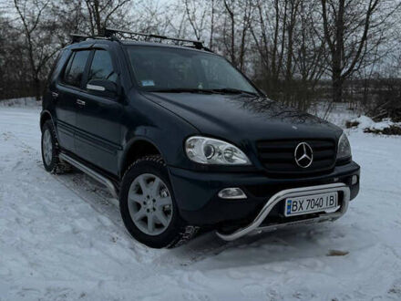 Синий Мерседес М-Класс, объемом двигателя 2.69 л и пробегом 281 тыс. км за 7400 $, фото 1 на Automoto.ua