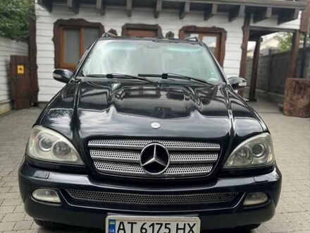 Мерседес М-Клас 2002 у Івано-Франківську на Automoto.ua Синій Мерседес М-Клас, об'ємом двигуна 2.69 л та пробігом 237 тис. км за 8500 $, фото 1 на Automoto.ua