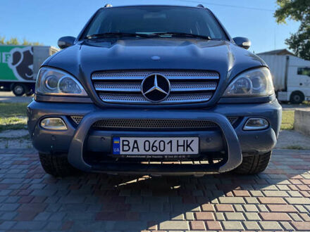 Синій Мерседес М-Клас, об'ємом двигуна 3.5 л та пробігом 190 тис. км за 8500 $, фото 1 на Automoto.ua