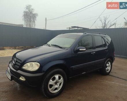 Синій Мерседес М-Клас, об'ємом двигуна 2.69 л та пробігом 219 тис. км за 5999 $, фото 1 на Automoto.ua