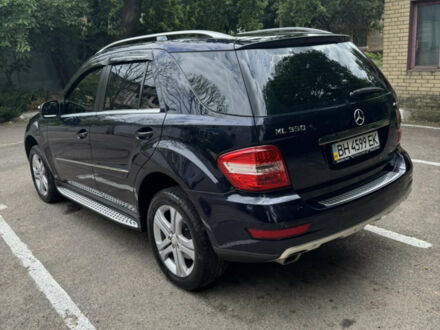 Синій Мерседес М-Клас, об'ємом двигуна 3.5 л та пробігом 140 тис. км за 11800 $, фото 1 на Automoto.ua