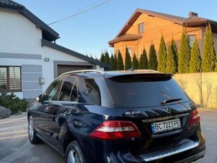 Синий Мерседес М-Класс, объемом двигателя 2.99 л и пробегом 203 тыс. км за 21700 $, фото 1 на Automoto.ua