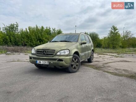 Мерседес М-Класс 2002 в Ровно на Automoto.ua Зеленый Мерседес М-Класс, объемом двигателя 4 л и пробегом 400 тыс. км за 2999 $, фото 1 на Automoto.ua