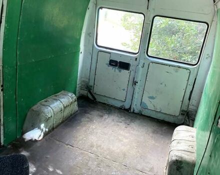 Белый Мерседес MB-Class, объемом двигателя 2.3 л и пробегом 230 тыс. км за 1600 $, фото 6 на Automoto.ua