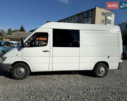 Белый Мерседес MB-Class, объемом двигателя 2.15 л и пробегом 344 тыс. км за 9999 $, фото 5 на Automoto.ua
