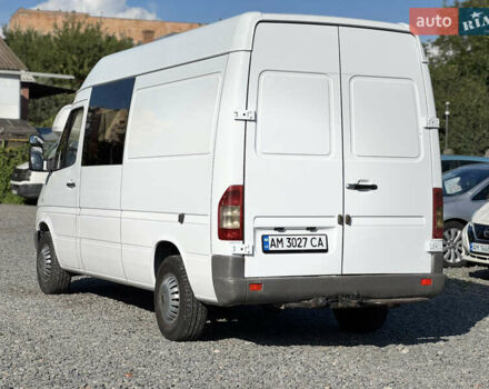 Белый Мерседес MB-Class, объемом двигателя 2.15 л и пробегом 344 тыс. км за 9999 $, фото 6 на Automoto.ua