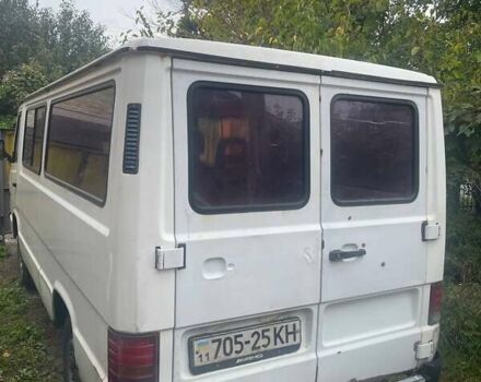 Білий Мерседес MB-Class, об'ємом двигуна 2.4 л та пробігом 450 тис. км за 3000 $, фото 1 на Automoto.ua