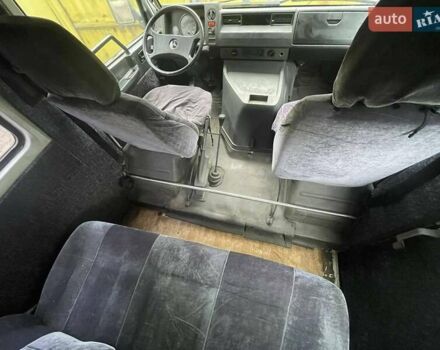 Білий Мерседес MB-Class, об'ємом двигуна 2.4 л та пробігом 450 тис. км за 3000 $, фото 8 на Automoto.ua