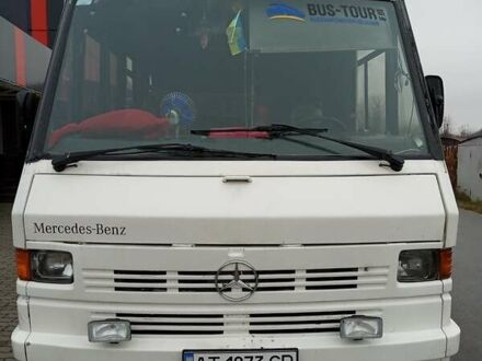 Белый Мерседес MB-Class, объемом двигателя 4 л и пробегом 100 тыс. км за 11000 $, фото 1 на Automoto.ua