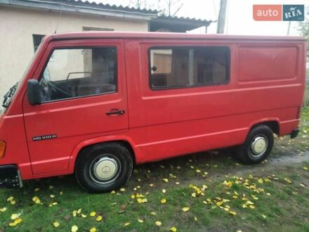 Червоний Мерседес MB-Class, об'ємом двигуна 2.4 л та пробігом 440 тис. км за 2700 $, фото 1 на Automoto.ua