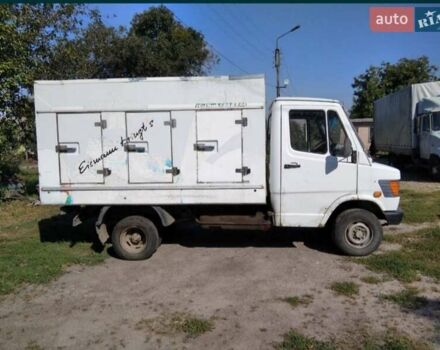 Мерседес MB-Class, объемом двигателя 2.4 л и пробегом 300 тыс. км за 1500 $, фото 2 на Automoto.ua