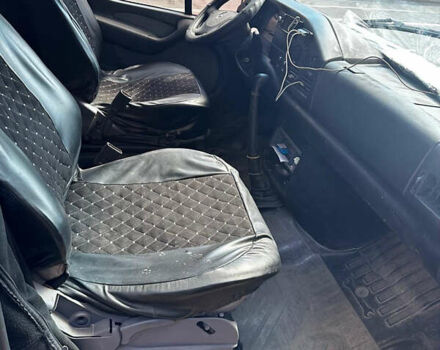 Мерседес MB-Class 1997 в Кривом Роге на Automoto.ua Мерседес MB-Class, объемом двигателя 2.9 л и пробегом 190 тыс. км за 5700 $, фото 5 на Automoto.ua