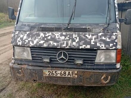 Мерседес MB-Class, об'ємом двигуна 2.4 л та пробігом 425 тис. км за 600 $, фото 1 на Automoto.ua