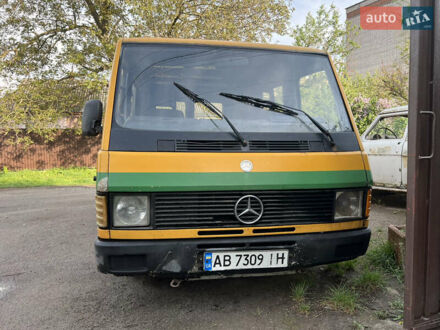Мерседес MB-Class 1990 у Вінниці на Automoto.ua Жовтий Мерседес MB-Class, об'ємом двигуна 2.4 л та пробігом 1 тис. км за 1700 $, фото 1 на Automoto.ua