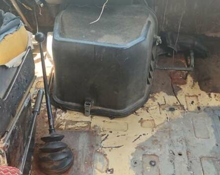 Мерседес MB-Class 1987 в Коломые на Automoto.ua Серый Мерседес MB-Class, объемом двигателя 2.4 л и пробегом 600 тыс. км за 800 $, фото 13 на Automoto.ua