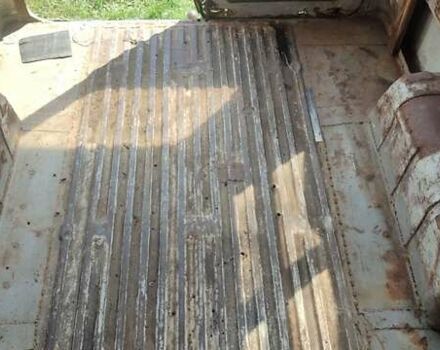 Мерседес MB-Class 1987 в Коломые на Automoto.ua Серый Мерседес MB-Class, объемом двигателя 2.4 л и пробегом 600 тыс. км за 800 $, фото 14 на Automoto.ua