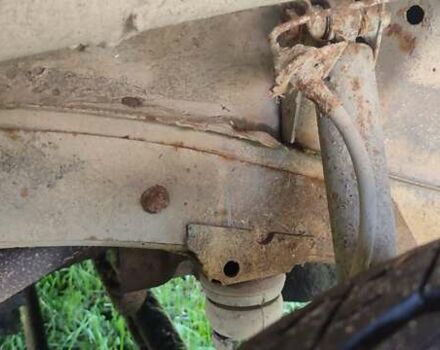 Мерседес MB-Class 1987 в Коломые на Automoto.ua Серый Мерседес MB-Class, объемом двигателя 2.4 л и пробегом 600 тыс. км за 800 $, фото 16 на Automoto.ua