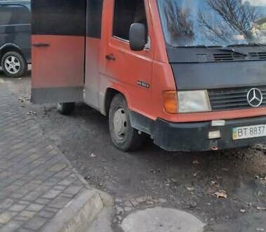 Мерседес MB-Class 1995 в Одессе на Automoto.ua Оранжевый Мерседес MB-Class, объемом двигателя 2.4 л и пробегом 280 тыс. км за 1800 $, фото 1 на Automoto.ua