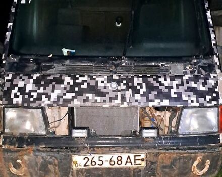 Білий Мерседес МБ100, об'ємом двигуна 2.4 л та пробігом 777 тис. км за 1180 $, фото 1 на Automoto.ua