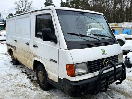 Білий Мерседес МБ100, об'ємом двигуна 2.4 л та пробігом 367 тис. км за 1300 $, фото 1 на Automoto.ua