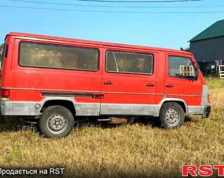 Мерседес МБ100, объемом двигателя 2.4 л и пробегом 100 тыс. км за 1700 $, фото 3 на Automoto.ua