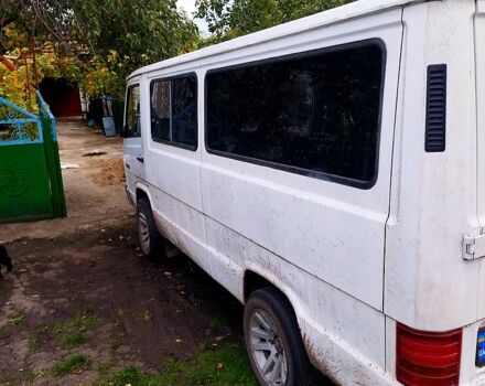 Мерседес МБ100, объемом двигателя 2.4 л и пробегом 0 тыс. км за 1600 $, фото 10 на Automoto.ua