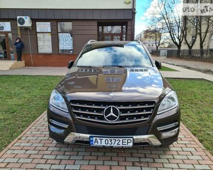 Мерседес МЛ 250 2013 у Івано-Франківську на Automoto.ua Коричневий Мерседес МЛ 250, об'ємом двигуна 2.1 л та пробігом 73 тис. км за 33700 $, фото 1 на Automoto.ua