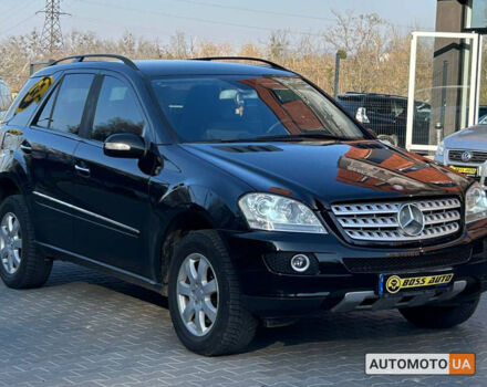 Чорний Мерседес МЛ 280, об'ємом двигуна 3 л та пробігом 355 тис. км за 13500 $, фото 1 на Automoto.ua