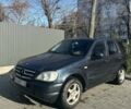 Черный Мерседес МЛ 320, объемом двигателя 3.2 л и пробегом 2 тыс. км за 7500 $, фото 1 на Automoto.ua