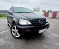 Чорний Мерседес МЛ 320, об'ємом двигуна 3.2 л та пробігом 400 тис. км за 5800 $, фото 1 на Automoto.ua