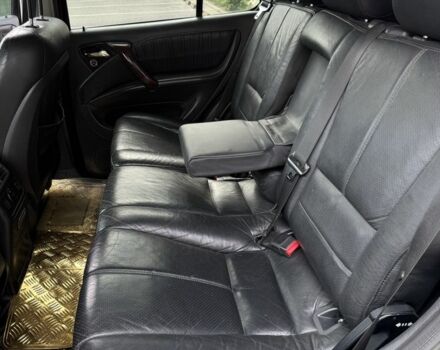 Черный Мерседес МЛ 320, объемом двигателя 3.2 л и пробегом 301 тыс. км за 7100 $, фото 10 на Automoto.ua