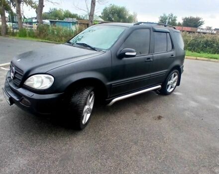 Чорний Мерседес МЛ 320, об'ємом двигуна 3.2 л та пробігом 400 тис. км за 5800 $, фото 10 на Automoto.ua